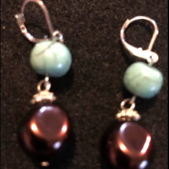 Necelaces and earrings set - Picture 2 of 4